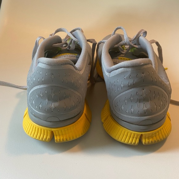 Nike Free Run: Livestrong - Picture 2 of 4